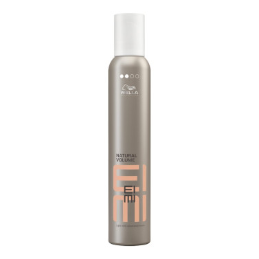 Spuma pentru volum cu fixare flexibila Wella Professionals Eimi Natural Volume