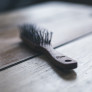 Perie plata ventilata din lemn Bluebeards Revenge Wooden Vent Brush